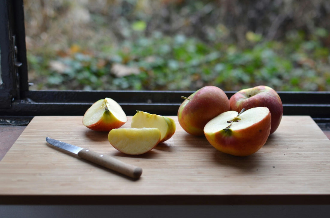 Can Dogs Eat Apples? The Sweet, Crunchy Snack Your Dog Might Love! - BarkiesNGoodies